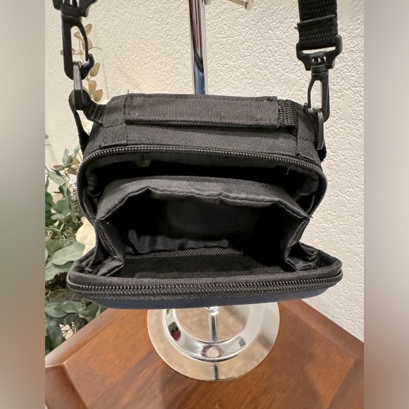 Case Logic MSEC-4 EVA Digital Camera Case- Blue - Picture 2 of 3